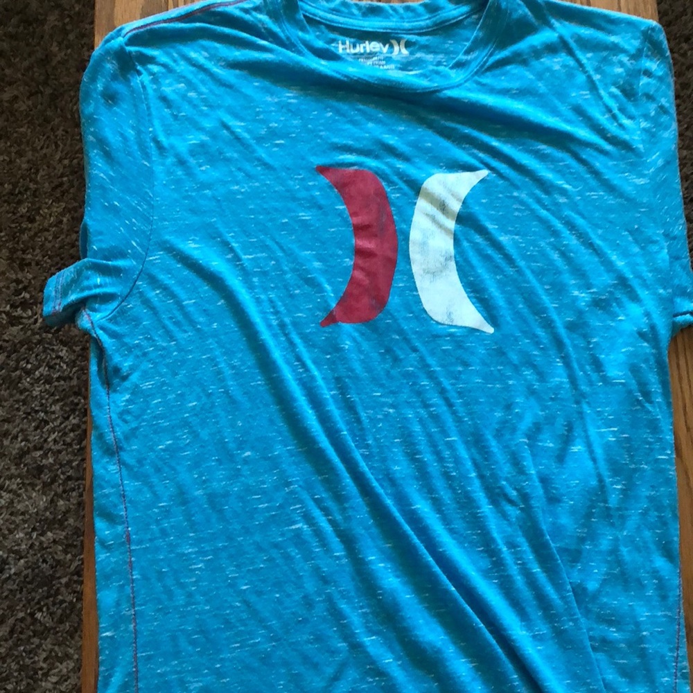 3 Hurley men’s Ts